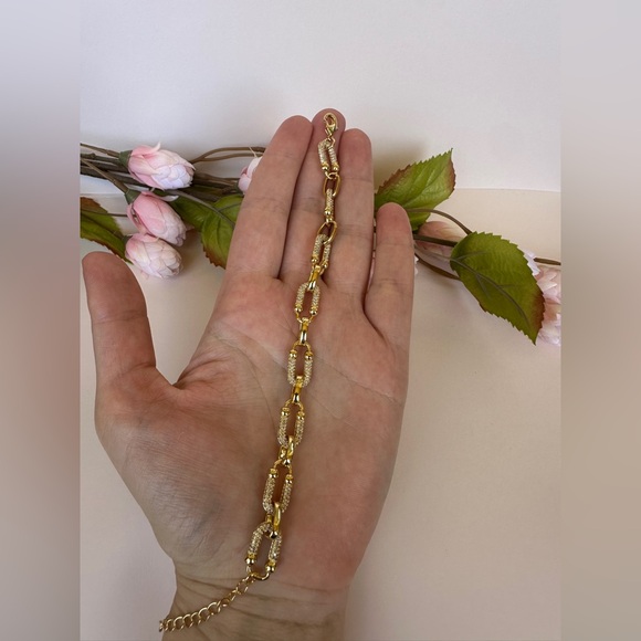 Golden Luxe Link Bracelet - Picture 4 of 5